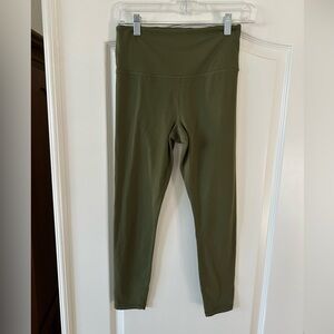 Athleta Ultra High Rise Elation 7/8 tight